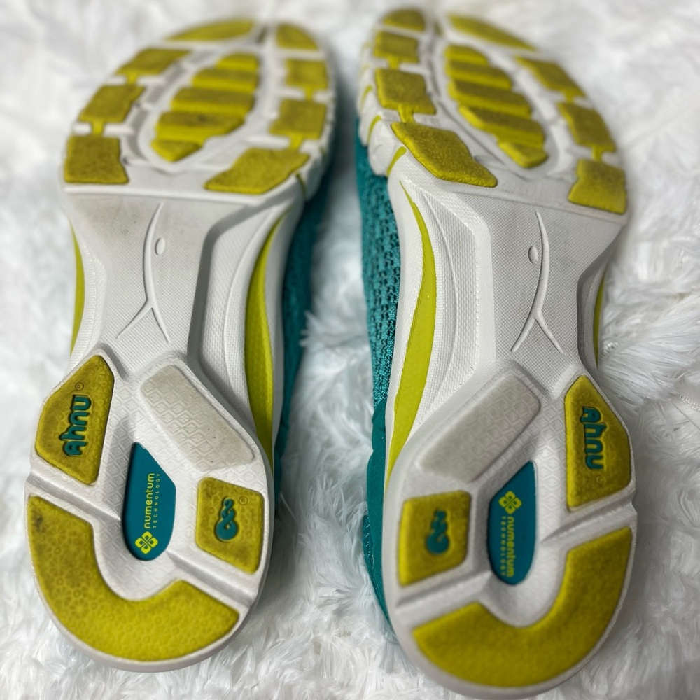 Ahnu Women’s Yoga Split Round Toe Cross Training Shoes - Picture 6 of 10
